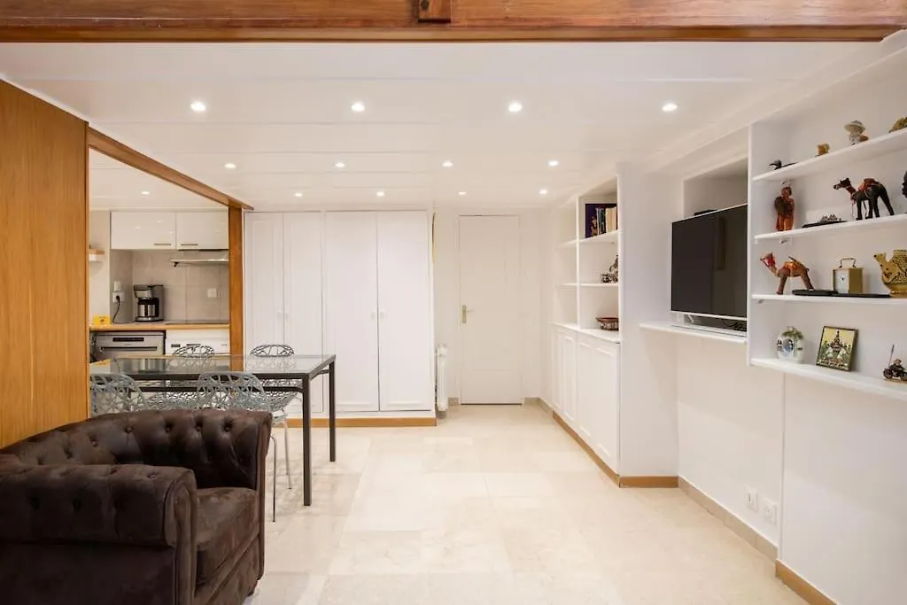 Halles - Luxury Apartment In The Heart Of Paris France