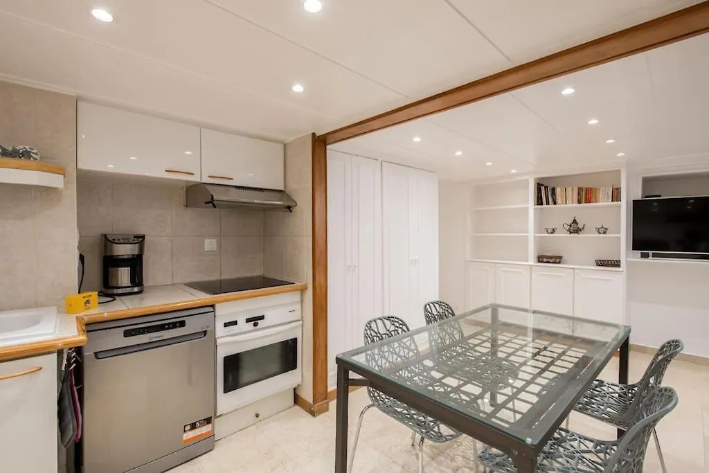 Halles - Luxury Apartment In The Heart Of Paris 0*,  France
