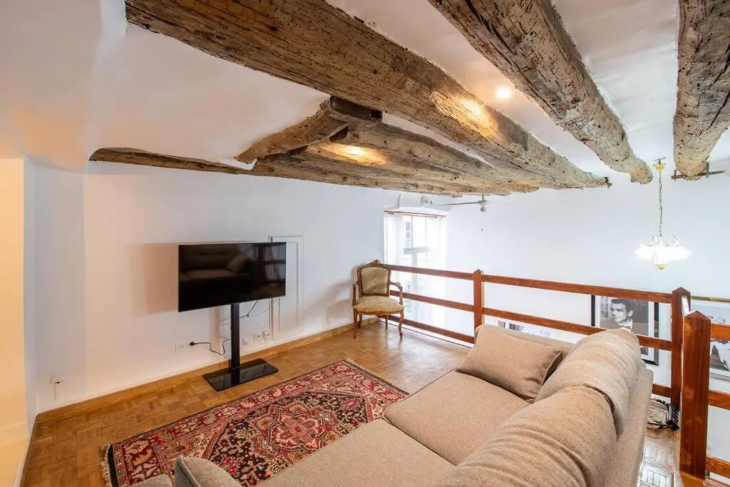 Halles - Luxury Apartment In The Heart Of Paris location