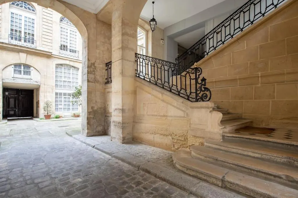 Halles - Luxury Apartment In The Heart Of Paris 0*,  France